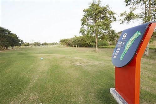 Pattaya Country Club & Resort Ban Pong (Chon Buri) Exterior foto